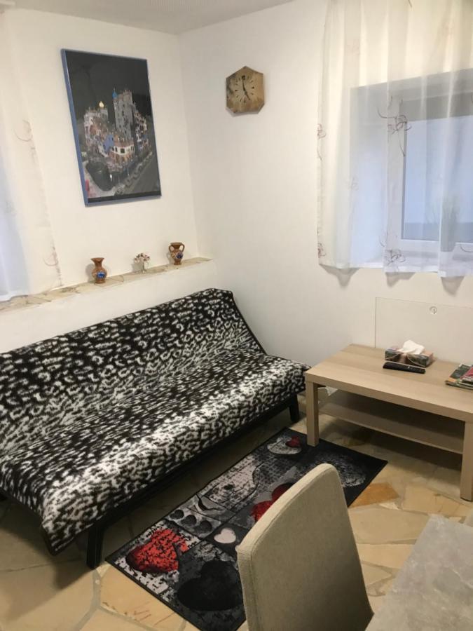 Haus Monika Apartment Solnhofen Екстериор снимка